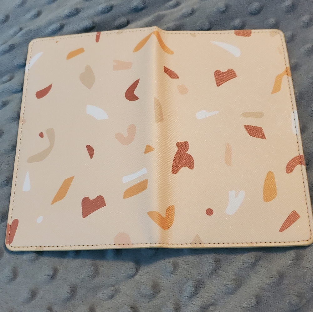THE TERRAZZO TRAVEL WALLET - Picture 2 of 5